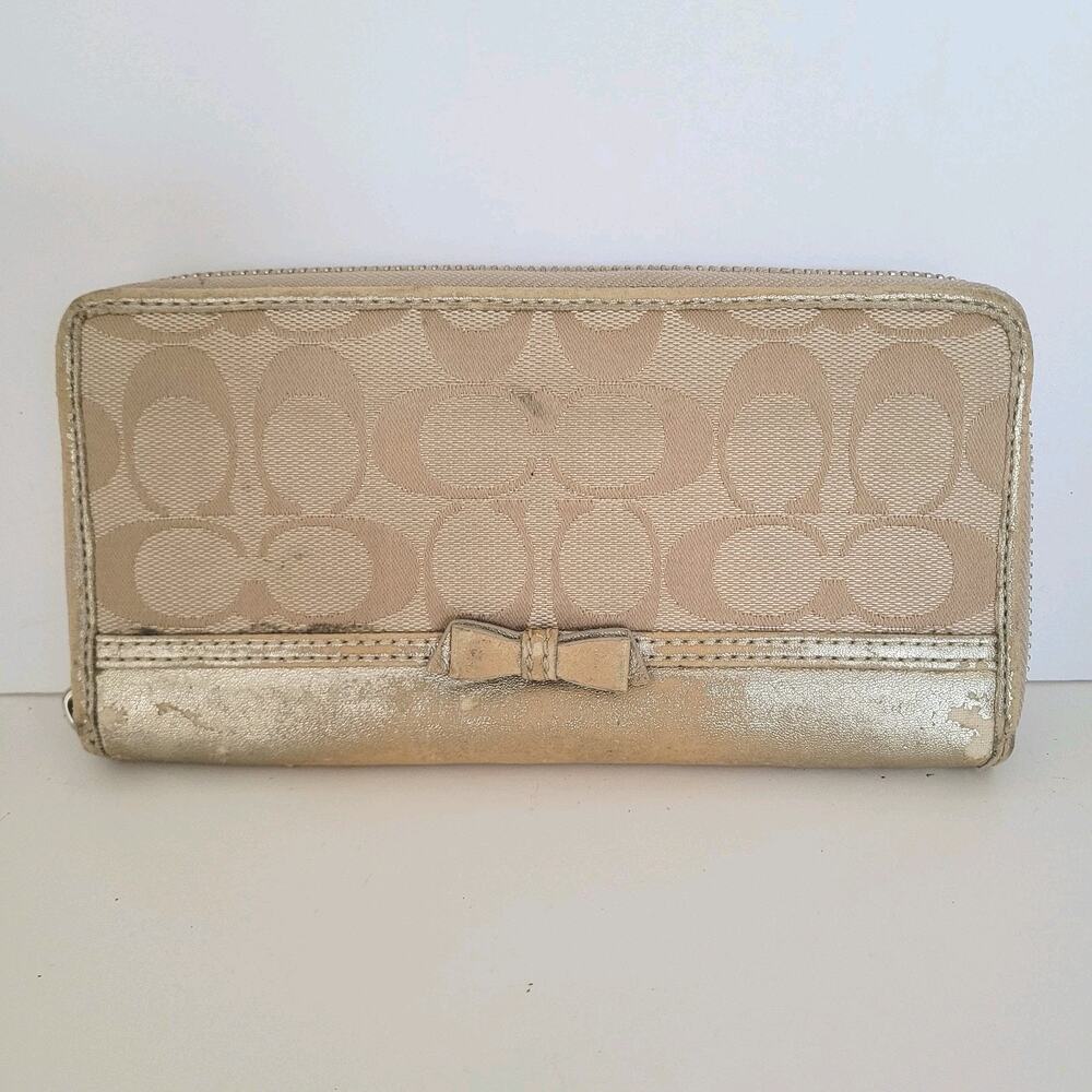 Coach Wallet Continental Canvas Bow Signature Beige Large DAMAGED Fair